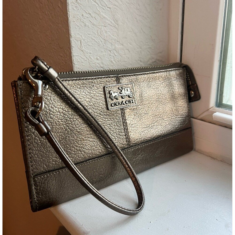 COACH Leather Gunmetal Bronze Top Zip Wallet Wristlet